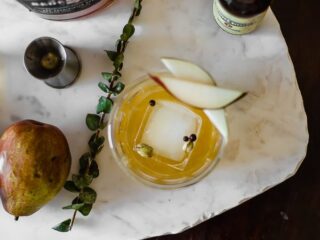 spiced-pear-old-fashioned-www-beyondthebayoublog-com-2-2874197