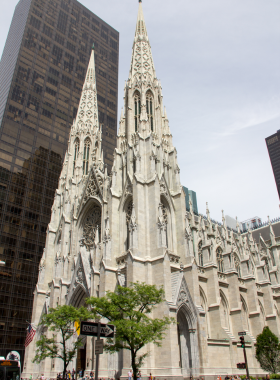 The_High_Line_Park_NYC Elevated view of the High Line in New York City, a unique park built on a former railway track, featuring lush greenery, modern art, and cityscape views.