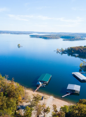 table-rock-lake-outdoor-activities.jpg" This image shows that Table Rock Lake is a beautiful natural area in Branson, ideal for boating, fishing, kayaking, and enjoying scenic views."
