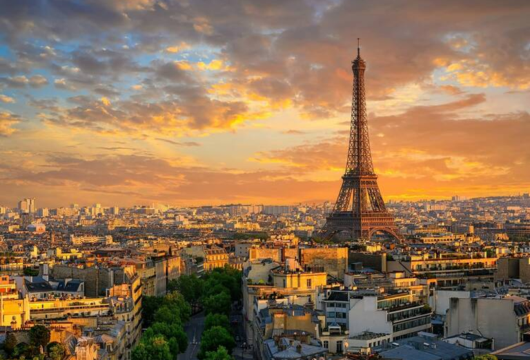 15 Simple and Stunning Things to Do in Paris