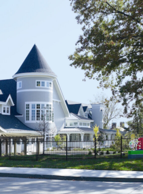 4. The Magic House Play Area Image This image shows interactive exhibits at The Magic House, with children engaging in hands-on activities. Colorful displays and interactive stations encourage creativity, learning, and imaginative play, offering an enriching experience for young visitors."