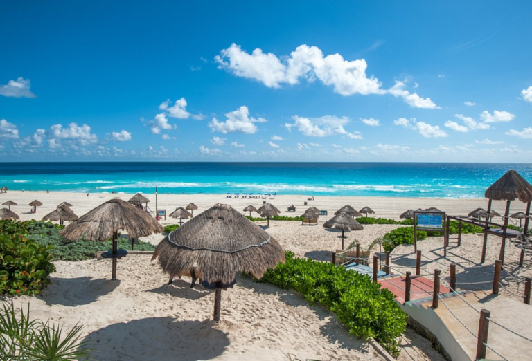 15 Incredible Things to Do in Cancun That Will Blow Your Mind