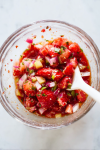 Sprinkle with sea salt to taste and gently mix everything.