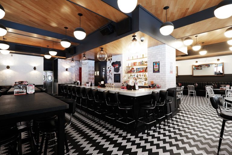 This Tiny NYC Restaurant Has a Shrimp and Grits Dish Worth Crossing the City For